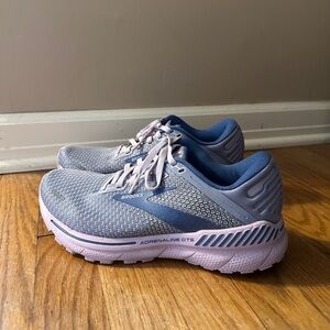 Brooks Women's Adrenaline GTS Running Shoe